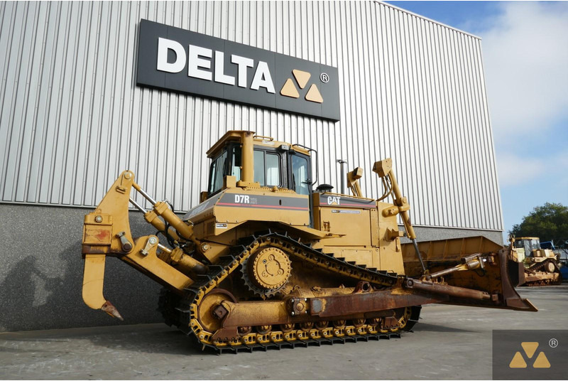 Caterpillar D7R XR Series II - Puskutraktori: kuva Caterpillar D7R XR Series II - Puskutraktori Caterpillar D7R XR Series II - Puskutraktori: kuva Caterpillar D7R XR Series II - Puskutraktori