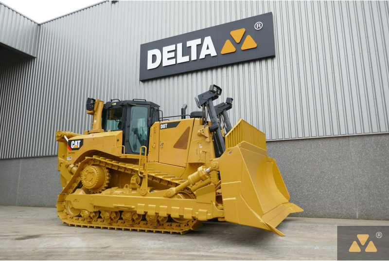 Caterpillar D8T - Puskutraktori: kuva Caterpillar D8T - Puskutraktori Caterpillar D8T - Puskutraktori: kuva Caterpillar D8T - Puskutraktori