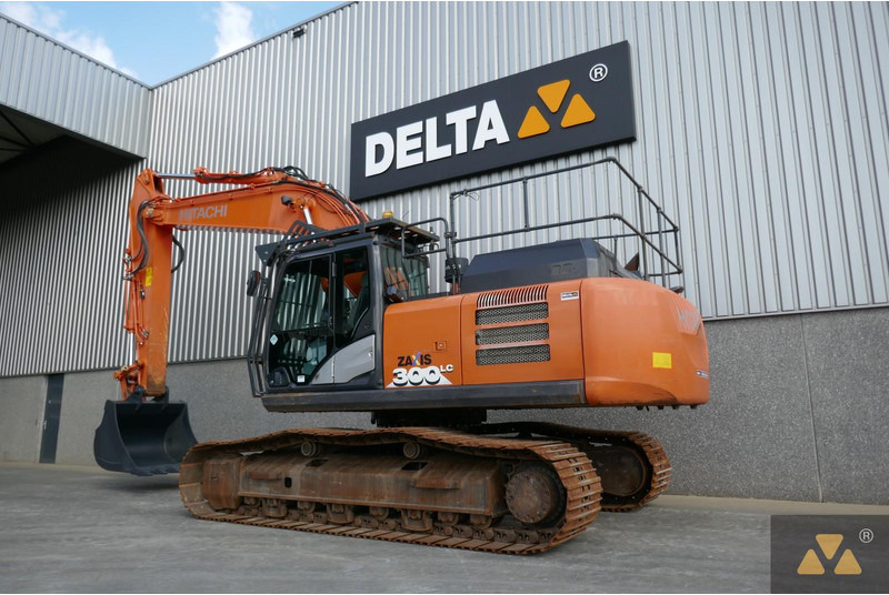 Hitachi ZX300LC-6 - Telakaivukone: kuva Hitachi ZX300LC-6 - Telakaivukone Hitachi ZX300LC-6 - Telakaivukone: kuva Hitachi ZX300LC-6 - Telakaivukone