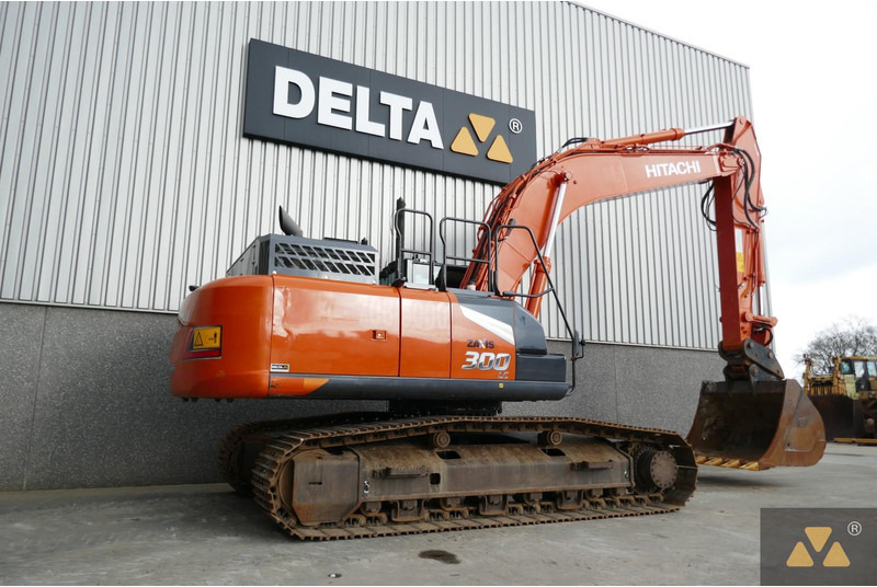 Hitachi ZX300LC-7 - Telakaivukone: kuva Hitachi ZX300LC-7 - Telakaivukone Hitachi ZX300LC-7 - Telakaivukone: kuva Hitachi ZX300LC-7 - Telakaivukone