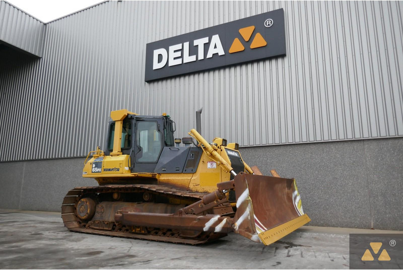 Komatsu D65PX-15EO - Puskutraktori: kuva Komatsu D65PX-15EO - Puskutraktori Komatsu D65PX-15EO - Puskutraktori: kuva Komatsu D65PX-15EO - Puskutraktori