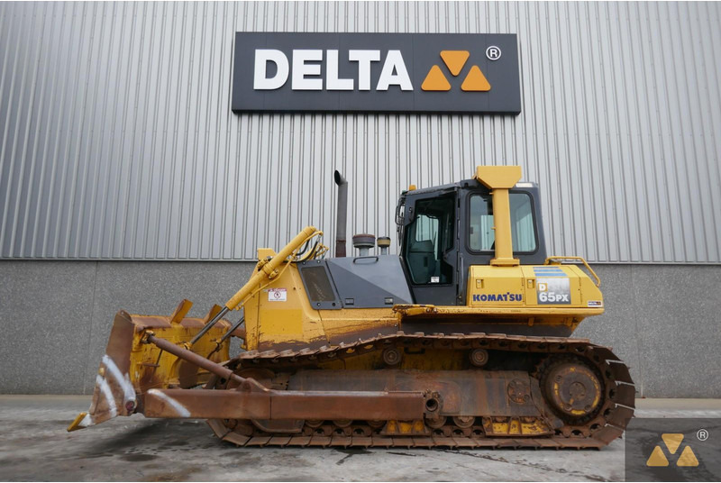 Komatsu D65PX-15EO - Puskutraktori: kuva Komatsu D65PX-15EO - Puskutraktori Komatsu D65PX-15EO - Puskutraktori: kuva Komatsu D65PX-15EO - Puskutraktori