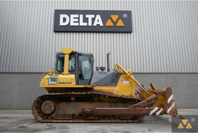 Komatsu D65PX-15EO - Puskutraktori: kuva Komatsu D65PX-15EO - Puskutraktori Komatsu D65PX-15EO - Puskutraktori: kuva Komatsu D65PX-15EO - Puskutraktori