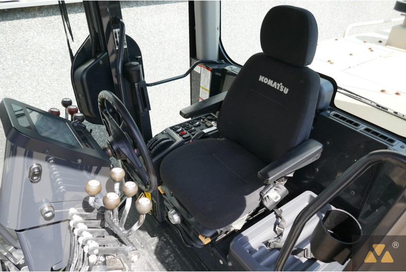 Tiehöylä Komatsu GD555-5 Ex-army: kuva Tiehöylä Komatsu GD555-5 Ex-army