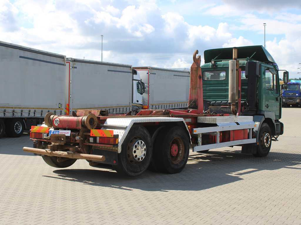 MAN 26.414, EURO 3, 6X2, LIFT AXLE, HOOK CARRIER FOR CONTAINERS - Koukkulava kuorma-auto: kuva MAN 26.414, EURO 3, 6X2, LIFT AXLE, HOOK CARRIER FOR CONTAINERS - Koukkulava kuorma-auto MAN 26.414, EURO 3, 6X2, LIFT AXLE, HOOK CARRIER FOR CONTAINERS - Koukkulava kuorma-auto: kuva MAN 26.414, EURO 3, 6X2, LIFT AXLE, HOOK CARRIER FOR CONTAINERS - Koukkulava kuorma-auto