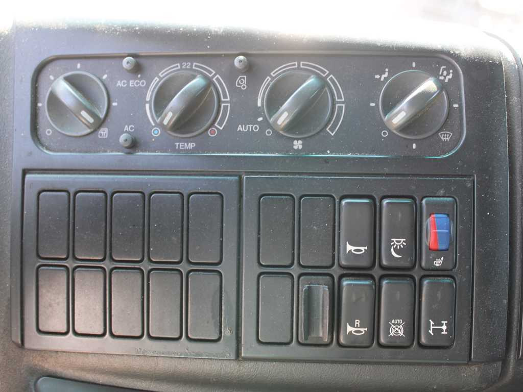 Pressukapelli kuorma-auto MAN TGL 8.220, EURO 5EEV, INDEPENDENT AIR CONDITIONING + SVAN CHT101 (2014): kuva Pressukapelli kuorma-auto MAN TGL 8.220, EURO 5EEV, INDEPENDENT AIR CONDITIONING + SVAN CHT101 (2014)