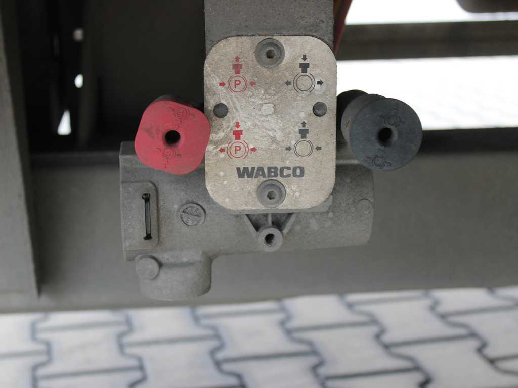 Panav TV010L - Pressukapelliperävaunu: kuva  Panav TV010L - Pressukapelliperävaunu Panav TV010L - Pressukapelliperävaunu: kuva  Panav TV010L - Pressukapelliperävaunu