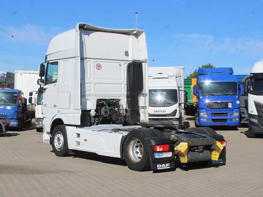 DAF XF 510 FT, EURO 6, INDEPENDENT AIR CONDITIONING - Vetopöytäauto: kuva DAF XF 510 FT, EURO 6, INDEPENDENT AIR CONDITIONING - Vetopöytäauto DAF XF 510 FT, EURO 6, INDEPENDENT AIR CONDITIONING - Vetopöytäauto: kuva DAF XF 510 FT, EURO 6, INDEPENDENT AIR CONDITIONING - Vetopöytäauto