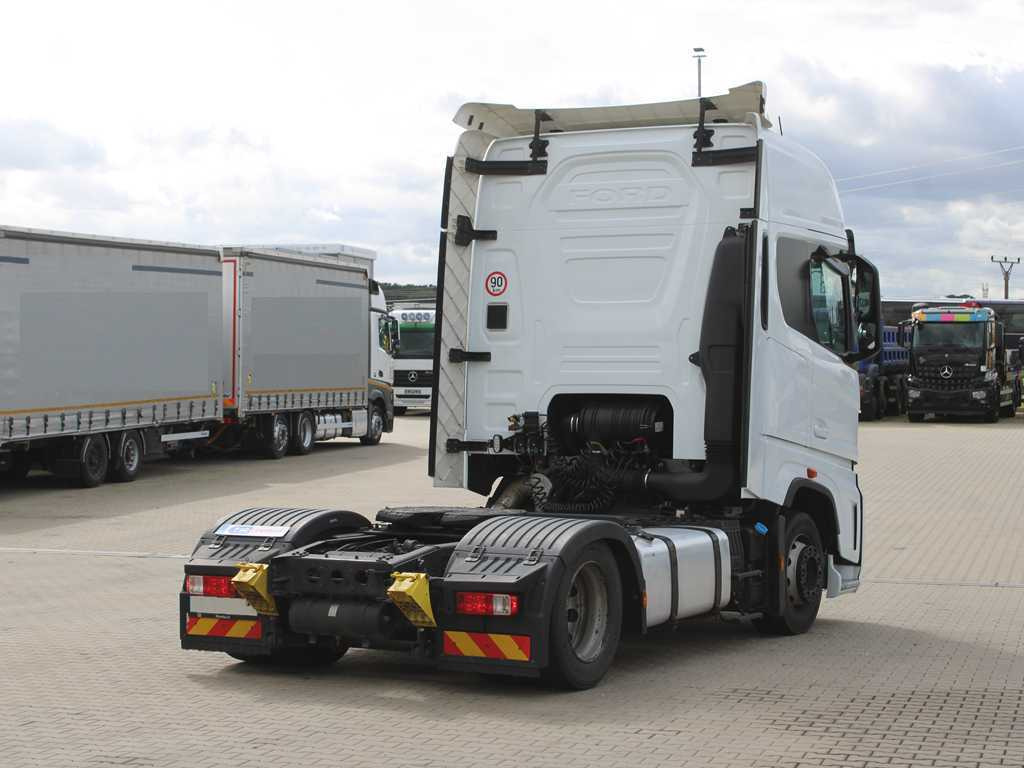 Ford F-MAX LL 12S, EURO 6, LOWDECK, NAVIGATION, INDEPENDENT AIR CONDITIONING - Vetopöytäauto: kuva Ford F-MAX LL 12S, EURO 6, LOWDECK, NAVIGATION, INDEPENDENT AIR CONDITIONING - Vetopöytäauto Ford F-MAX LL 12S, EURO 6, LOWDECK, NAVIGATION, INDEPENDENT AIR CONDITIONING - Vetopöytäauto: kuva Ford F-MAX LL 12S, EURO 6, LOWDECK, NAVIGATION, INDEPENDENT AIR CONDITIONING - Vetopöytäauto