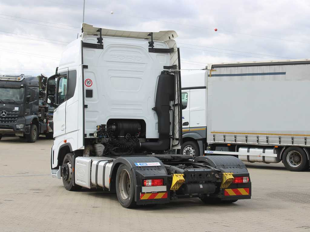 Ford F-MAX LL 12TX, EURO 6, LOWDECK, NAVIGATION, INDEPENDENT AIR CONDITIONING - Vetopöytäauto: kuva Ford F-MAX LL 12TX, EURO 6, LOWDECK, NAVIGATION, INDEPENDENT AIR CONDITIONING - Vetopöytäauto Ford F-MAX LL 12TX, EURO 6, LOWDECK, NAVIGATION, INDEPENDENT AIR CONDITIONING - Vetopöytäauto: kuva Ford F-MAX LL 12TX, EURO 6, LOWDECK, NAVIGATION, INDEPENDENT AIR CONDITIONING - Vetopöytäauto