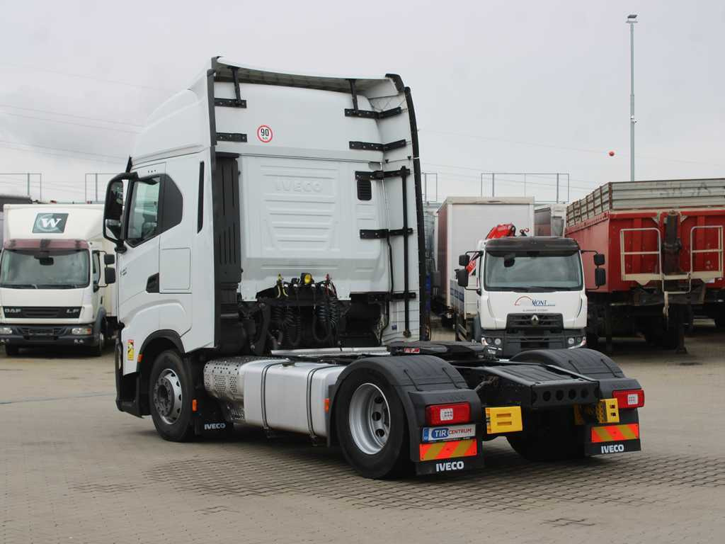 Iveco S-WAY 480, EURO 6, RETARDER, NAVIGATION, INDEPENDENT AIR CONDITIONING - Vetopöytäauto: kuva Iveco S-WAY 480, EURO 6, RETARDER, NAVIGATION, INDEPENDENT AIR CONDITIONING - Vetopöytäauto Iveco S-WAY 480, EURO 6, RETARDER, NAVIGATION, INDEPENDENT AIR CONDITIONING - Vetopöytäauto: kuva Iveco S-WAY 480, EURO 6, RETARDER, NAVIGATION, INDEPENDENT AIR CONDITIONING - Vetopöytäauto
