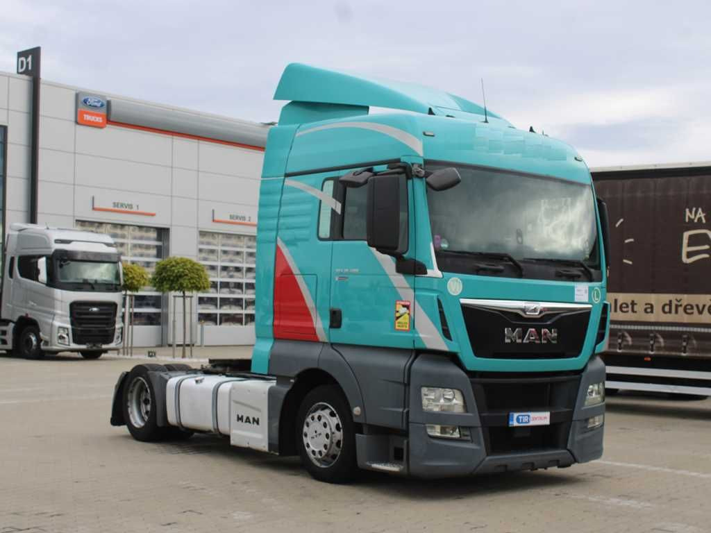 MAN TGX 18.400, EURO 6, LOWDECK - Vetopöytäauto: kuva MAN TGX 18.400, EURO 6, LOWDECK - Vetopöytäauto MAN TGX 18.400, EURO 6, LOWDECK - Vetopöytäauto: kuva MAN TGX 18.400, EURO 6, LOWDECK - Vetopöytäauto