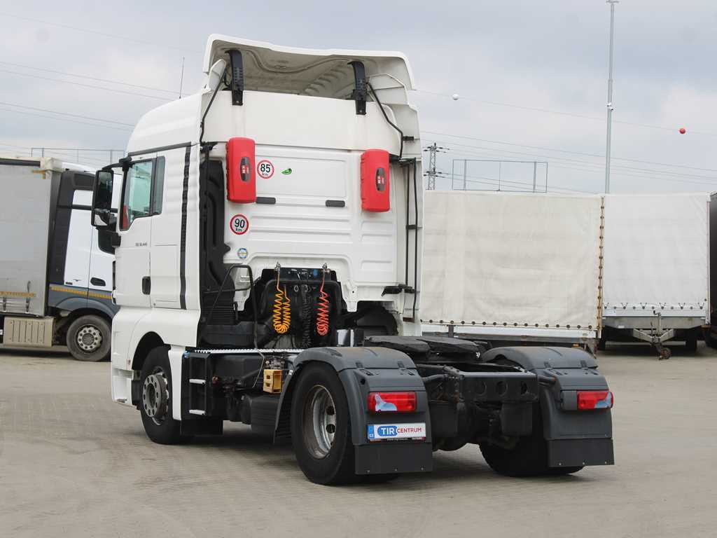 MAN TGX 18.440, EURO 6 - Vetopöytäauto: kuva MAN TGX 18.440, EURO 6 - Vetopöytäauto MAN TGX 18.440, EURO 6 - Vetopöytäauto: kuva MAN TGX 18.440, EURO 6 - Vetopöytäauto