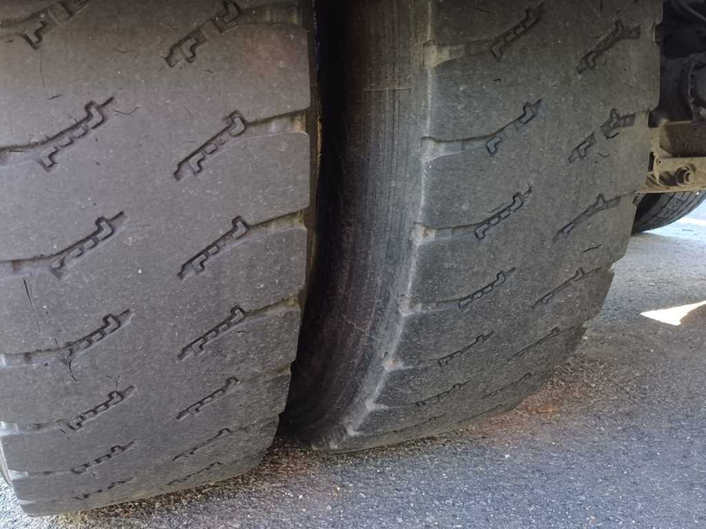 Vetopöytäauto Scania R500, 6x6, RETARDER, OPTICRUISE, PALFINGER EPSILON S260Z96: kuva Vetopöytäauto Scania R500, 6x6, RETARDER, OPTICRUISE, PALFINGER EPSILON S260Z96 Vetopöytäauto Scania R500, 6x6, RETARDER, OPTICRUISE, PALFINGER EPSILON S260Z96: kuva Vetopöytäauto Scania R500, 6x6, RETARDER, OPTICRUISE, PALFINGER EPSILON S260Z96