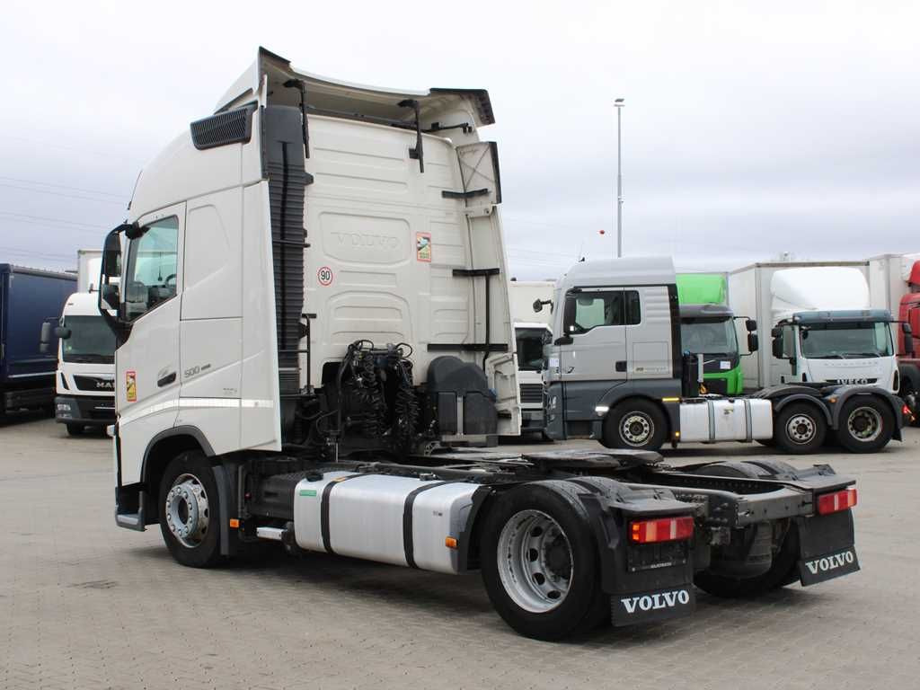 Volvo FH 500, LOWDECK, EURO 6, VEB+ - Vetopöytäauto: kuva Volvo FH 500, LOWDECK, EURO 6, VEB+ - Vetopöytäauto Volvo FH 500, LOWDECK, EURO 6, VEB+ - Vetopöytäauto: kuva Volvo FH 500, LOWDECK, EURO 6, VEB+ - Vetopöytäauto