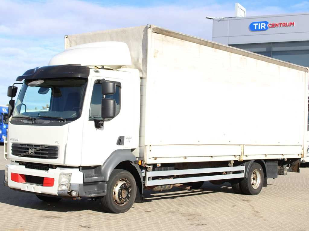 Volvo FL 240, EURO 5, TAIL LIFT, SIDEWALLS - Pressukapelli kuorma-auto: kuva Volvo FL 240, EURO 5, TAIL LIFT, SIDEWALLS - Pressukapelli kuorma-auto Volvo FL 240, EURO 5, TAIL LIFT, SIDEWALLS - Pressukapelli kuorma-auto: kuva Volvo FL 240, EURO 5, TAIL LIFT, SIDEWALLS - Pressukapelli kuorma-auto