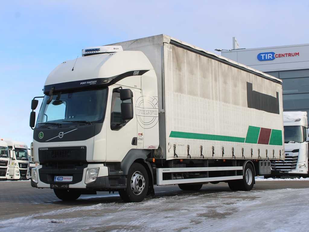 Volvo FL 250, EURO 6, INDEPENDENT AIR CONDITIONING - Pressukapelli kuorma-auto: kuva Volvo FL 250, EURO 6, INDEPENDENT AIR CONDITIONING - Pressukapelli kuorma-auto Volvo FL 250, EURO 6, INDEPENDENT AIR CONDITIONING - Pressukapelli kuorma-auto: kuva Volvo FL 250, EURO 6, INDEPENDENT AIR CONDITIONING - Pressukapelli kuorma-auto