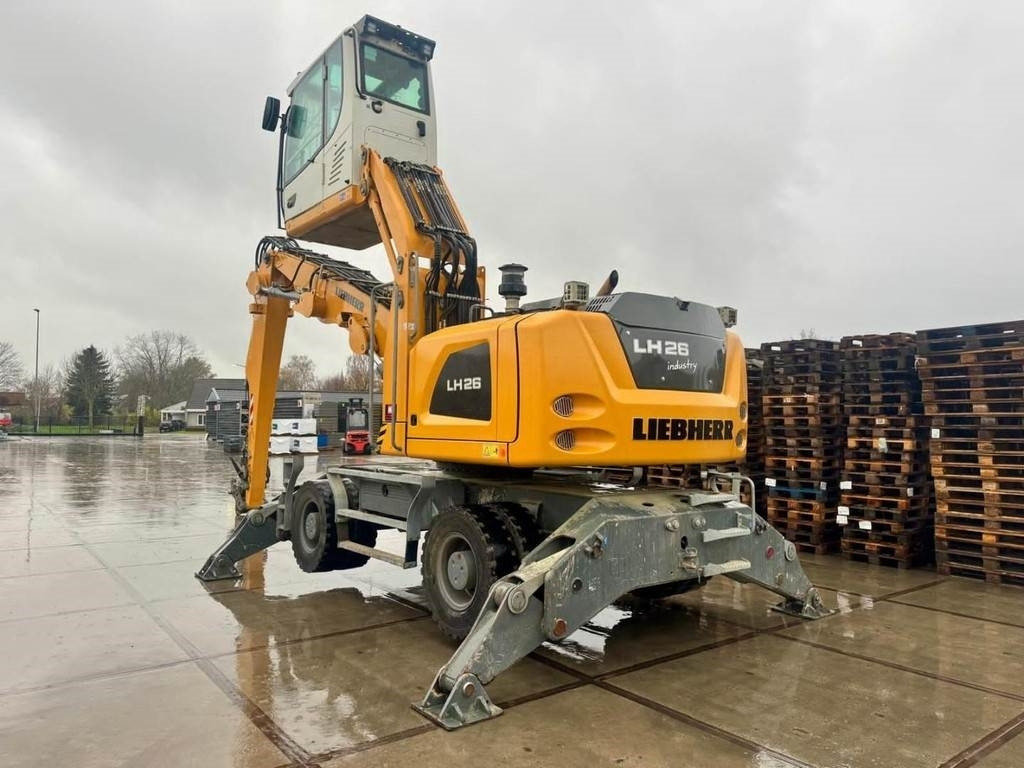 Liebherr LH 26 M - Materiaalinkäsittelykone: kuva Liebherr LH 26 M - Materiaalinkäsittelykone Liebherr LH 26 M - Materiaalinkäsittelykone: kuva Liebherr LH 26 M - Materiaalinkäsittelykone