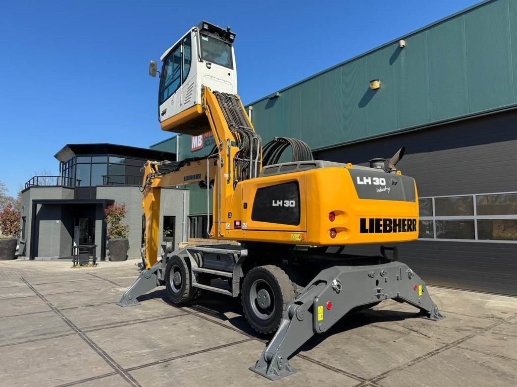 Liebherr LH 30 M - Materiaalinkäsittelykone: kuva Liebherr LH 30 M - Materiaalinkäsittelykone Liebherr LH 30 M - Materiaalinkäsittelykone: kuva Liebherr LH 30 M - Materiaalinkäsittelykone