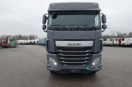 DAF FAT XF 510 mit Penz Ladekran 15Z8.70 inkl. Holzgreifer 6x4 - Puuauto: kuva DAF FAT XF 510 mit Penz Ladekran 15Z8.70 inkl. Holzgreifer 6x4 - Puuauto DAF FAT XF 510 mit Penz Ladekran 15Z8.70 inkl. Holzgreifer 6x4 - Puuauto: kuva DAF FAT XF 510 mit Penz Ladekran 15Z8.70 inkl. Holzgreifer 6x4 - Puuauto