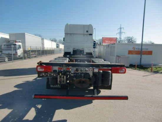 DAF XF 480 FAR BDF SSC Euro 6 Liftachse, Retarder - Konttialus/ Vaihtokuormatilat kuorma-auto: kuva DAF XF 480 FAR BDF SSC Euro 6 Liftachse, Retarder - Konttialus/ Vaihtokuormatilat kuorma-auto DAF XF 480 FAR BDF SSC Euro 6 Liftachse, Retarder - Konttialus/ Vaihtokuormatilat kuorma-auto: kuva DAF XF 480 FAR BDF SSC Euro 6 Liftachse, Retarder - Konttialus/ Vaihtokuormatilat kuorma-auto