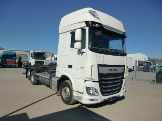 DAF XF 480 FAR BDF SSC Euro 6 Liftachse, Retarder - Konttialus/ Vaihtokuormatilat kuorma-auto: kuva DAF XF 480 FAR BDF SSC Euro 6 Liftachse, Retarder - Konttialus/ Vaihtokuormatilat kuorma-auto DAF XF 480 FAR BDF SSC Euro 6 Liftachse, Retarder - Konttialus/ Vaihtokuormatilat kuorma-auto: kuva DAF XF 480 FAR BDF SSC Euro 6 Liftachse, Retarder - Konttialus/ Vaihtokuormatilat kuorma-auto