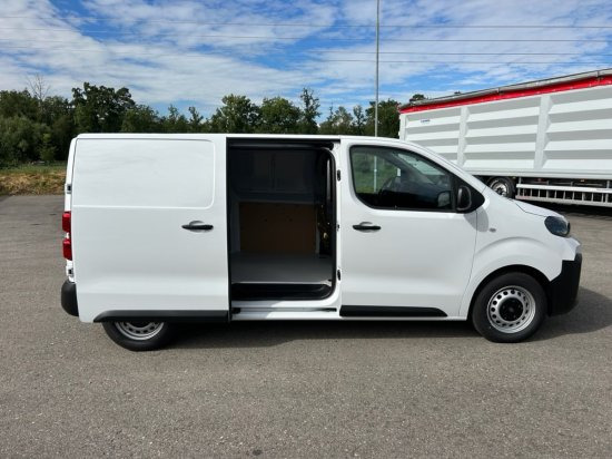 Fiat Scudo M BlueDHi 120 6-Gang - Pakettiauto: kuva Fiat Scudo M BlueDHi 120 6-Gang - Pakettiauto Fiat Scudo M BlueDHi 120 6-Gang - Pakettiauto: kuva Fiat Scudo M BlueDHi 120 6-Gang - Pakettiauto