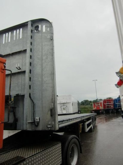 Gsodam 3-Achs Plateau, Liftachse, Rungenstöcke - Lavapuoliperävaunu: kuva Gsodam 3-Achs Plateau, Liftachse, Rungenstöcke - Lavapuoliperävaunu Gsodam 3-Achs Plateau, Liftachse, Rungenstöcke - Lavapuoliperävaunu: kuva Gsodam 3-Achs Plateau, Liftachse, Rungenstöcke - Lavapuoliperävaunu