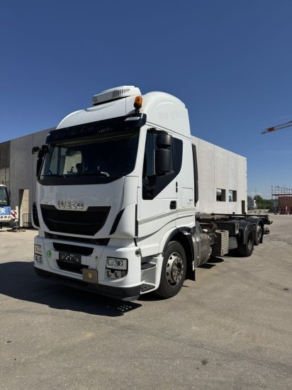 Iveco Stralis AS260SY LBW BDF, Automatik, E6, Standklkima - Konttialus/ Vaihtokuormatilat kuorma-auto: kuva Iveco Stralis AS260SY LBW BDF, Automatik, E6, Standklkima - Konttialus/ Vaihtokuormatilat kuorma-auto Iveco Stralis AS260SY LBW BDF, Automatik, E6, Standklkima - Konttialus/ Vaihtokuormatilat kuorma-auto: kuva Iveco Stralis AS260SY LBW BDF, Automatik, E6, Standklkima - Konttialus/ Vaihtokuormatilat kuorma-auto