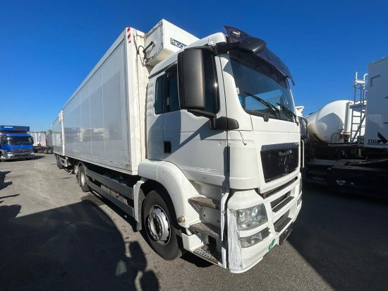 MAN TGS 26.360 6x2 LL, Tiefkühlkoffer Intarder, Liftachse - Refrigeraattori kuorma-auto: kuva MAN TGS 26.360 6x2 LL, Tiefkühlkoffer Intarder, Liftachse - Refrigeraattori kuorma-auto MAN TGS 26.360 6x2 LL, Tiefkühlkoffer Intarder, Liftachse - Refrigeraattori kuorma-auto: kuva MAN TGS 26.360 6x2 LL, Tiefkühlkoffer Intarder, Liftachse - Refrigeraattori kuorma-auto