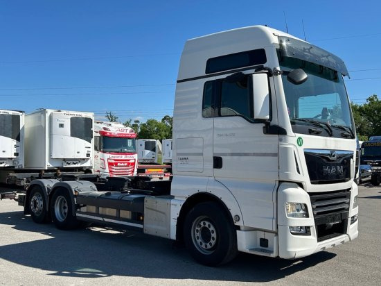 MAN TGX 26.470 XXL, 6x2, Liftachse, EURO6, Intarder, - Konttialus/ Vaihtokuormatilat kuorma-auto: kuva MAN TGX 26.470 XXL, 6x2, Liftachse, EURO6, Intarder, - Konttialus/ Vaihtokuormatilat kuorma-auto MAN TGX 26.470 XXL, 6x2, Liftachse, EURO6, Intarder, - Konttialus/ Vaihtokuormatilat kuorma-auto: kuva MAN TGX 26.470 XXL, 6x2, Liftachse, EURO6, Intarder, - Konttialus/ Vaihtokuormatilat kuorma-auto