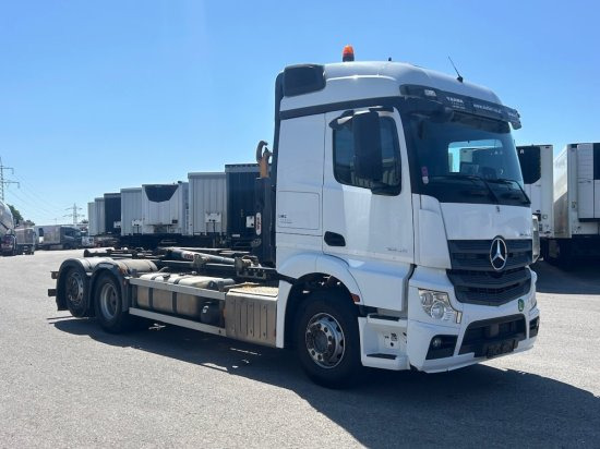 Mercedes-Benz Actros 2545 6x2 Hyva Abroller, E6 ,Retarder, Lenk-Liftachse, Schub-Knick - Koukkulava kuorma-auto: kuva Mercedes-Benz Actros 2545 6x2 Hyva Abroller, E6 ,Retarder, Lenk-Liftachse, Schub-Knick - Koukkulava kuorma-auto Mercedes-Benz Actros 2545 6x2 Hyva Abroller, E6 ,Retarder, Lenk-Liftachse, Schub-Knick - Koukkulava kuorma-auto: kuva Mercedes-Benz Actros 2545 6x2 Hyva Abroller, E6 ,Retarder, Lenk-Liftachse, Schub-Knick - Koukkulava kuorma-auto
