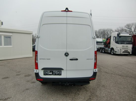 Mercedes-Benz Sprinter 319 CDI Standard, el.Schiebetür - Pakettiauto: kuva Mercedes-Benz Sprinter 319 CDI Standard, el.Schiebetür - Pakettiauto Mercedes-Benz Sprinter 319 CDI Standard, el.Schiebetür - Pakettiauto: kuva Mercedes-Benz Sprinter 319 CDI Standard, el.Schiebetür - Pakettiauto