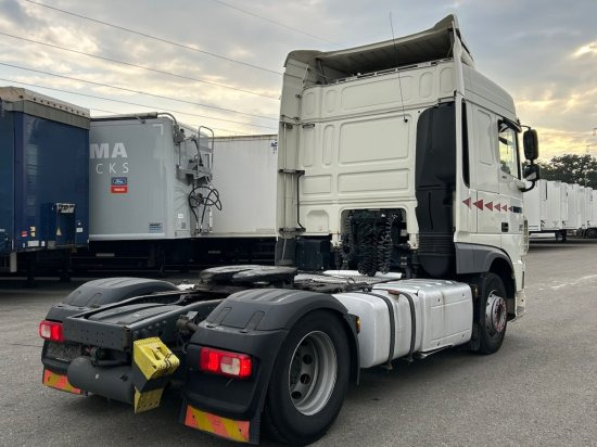 DAF XF 106.460 SC, Automatik, Retarder, Hydraulik - Vetopöytäauto: kuva DAF XF 106.460 SC, Automatik, Retarder, Hydraulik - Vetopöytäauto DAF XF 106.460 SC, Automatik, Retarder, Hydraulik - Vetopöytäauto: kuva DAF XF 106.460 SC, Automatik, Retarder, Hydraulik - Vetopöytäauto