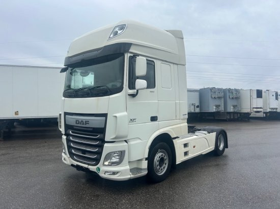 DAF XF 106.460 SSC, Automatik, Retarder, EURO6 - Vetopöytäauto: kuva DAF XF 106.460 SSC, Automatik, Retarder, EURO6 - Vetopöytäauto DAF XF 106.460 SSC, Automatik, Retarder, EURO6 - Vetopöytäauto: kuva DAF XF 106.460 SSC, Automatik, Retarder, EURO6 - Vetopöytäauto