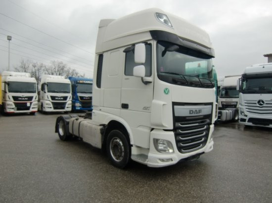 DAF XF 106.460 SSC, Automatik, Retarder, EURO6 - Vetopöytäauto: kuva DAF XF 106.460 SSC, Automatik, Retarder, EURO6 - Vetopöytäauto DAF XF 106.460 SSC, Automatik, Retarder, EURO6 - Vetopöytäauto: kuva DAF XF 106.460 SSC, Automatik, Retarder, EURO6 - Vetopöytäauto