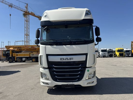 DAF XF 460 SSC, Automatik, EURO6, Standklima - Vetopöytäauto: kuva DAF XF 460 SSC, Automatik, EURO6, Standklima - Vetopöytäauto DAF XF 460 SSC, Automatik, EURO6, Standklima - Vetopöytäauto: kuva DAF XF 460 SSC, Automatik, EURO6, Standklima - Vetopöytäauto
