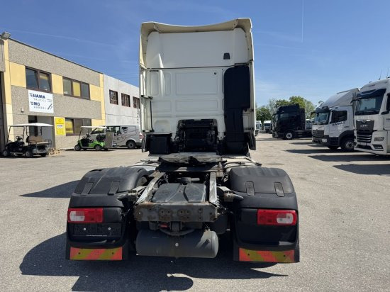 DAF XF 460 SSC, Automatik, EURO6, Standklima - Vetopöytäauto: kuva DAF XF 460 SSC, Automatik, EURO6, Standklima - Vetopöytäauto DAF XF 460 SSC, Automatik, EURO6, Standklima - Vetopöytäauto: kuva DAF XF 460 SSC, Automatik, EURO6, Standklima - Vetopöytäauto