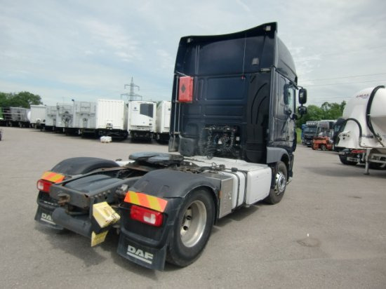 DAF XF 460 SSC, Automatik, EURO6, Standklima Kipphydraulik - Vetopöytäauto: kuva DAF XF 460 SSC, Automatik, EURO6, Standklima Kipphydraulik - Vetopöytäauto DAF XF 460 SSC, Automatik, EURO6, Standklima Kipphydraulik - Vetopöytäauto: kuva DAF XF 460 SSC, Automatik, EURO6, Standklima Kipphydraulik - Vetopöytäauto