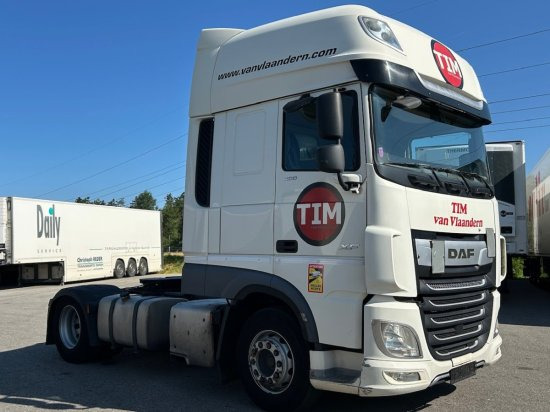 DAF XF 480 FT SSC, Automatik, EURO6 - Vetopöytäauto: kuva DAF XF 480 FT SSC, Automatik, EURO6 - Vetopöytäauto DAF XF 480 FT SSC, Automatik, EURO6 - Vetopöytäauto: kuva DAF XF 480 FT SSC, Automatik, EURO6 - Vetopöytäauto