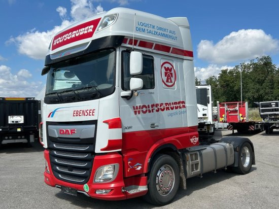 DAF XF 480 SSC, Automatik, EURO 6 Standklima, Alufelgen - Vetopöytäauto: kuva DAF XF 480 SSC, Automatik, EURO 6 Standklima, Alufelgen - Vetopöytäauto DAF XF 480 SSC, Automatik, EURO 6 Standklima, Alufelgen - Vetopöytäauto: kuva DAF XF 480 SSC, Automatik, EURO 6 Standklima, Alufelgen - Vetopöytäauto