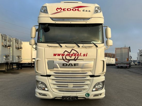 DAF XF 530 FT SSC, Retarder, EURO6 - Vetopöytäauto: kuva DAF XF 530 FT SSC, Retarder, EURO6 - Vetopöytäauto DAF XF 530 FT SSC, Retarder, EURO6 - Vetopöytäauto: kuva DAF XF 530 FT SSC, Retarder, EURO6 - Vetopöytäauto