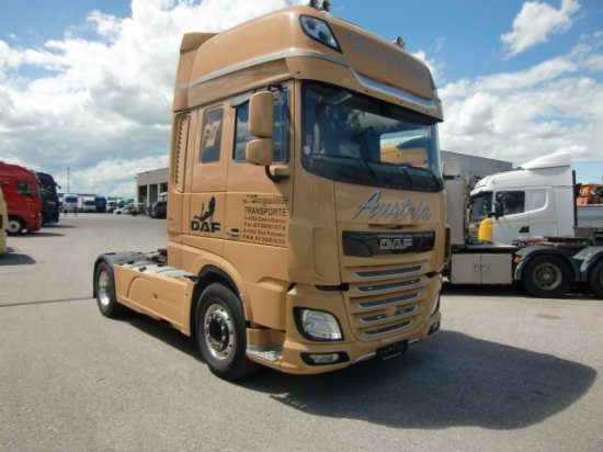 DAF XF 530 SSC Standklima, Retarder Hydraulik - Vetopöytäauto: kuva DAF XF 530 SSC Standklima, Retarder Hydraulik - Vetopöytäauto DAF XF 530 SSC Standklima, Retarder Hydraulik - Vetopöytäauto: kuva DAF XF 530 SSC Standklima, Retarder Hydraulik - Vetopöytäauto