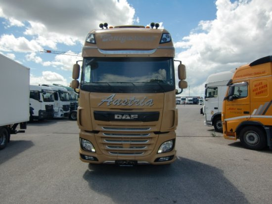 DAF XF 530 SSC Standklima, Retarder Hydraulik - Vetopöytäauto: kuva DAF XF 530 SSC Standklima, Retarder Hydraulik - Vetopöytäauto DAF XF 530 SSC Standklima, Retarder Hydraulik - Vetopöytäauto: kuva DAF XF 530 SSC Standklima, Retarder Hydraulik - Vetopöytäauto