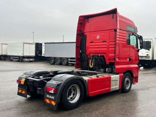 MAN TGX 18.460, XXL, Intarder - Vetopöytäauto: kuva MAN TGX 18.460, XXL, Intarder - Vetopöytäauto MAN TGX 18.460, XXL, Intarder - Vetopöytäauto: kuva MAN TGX 18.460, XXL, Intarder - Vetopöytäauto