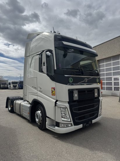 Volvo FH 500 E6, FULL-AIR, Low Deck , I-Shift, Standklima - Vetopöytäauto: kuva Volvo FH 500 E6, FULL-AIR, Low Deck , I-Shift, Standklima - Vetopöytäauto Volvo FH 500 E6, FULL-AIR, Low Deck , I-Shift, Standklima - Vetopöytäauto: kuva Volvo FH 500 E6, FULL-AIR, Low Deck , I-Shift, Standklima - Vetopöytäauto