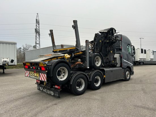 Volvo FH 16 650 6x4 Langholzzug + Doll M2K-9L Nachläufer mit Palfinger Epsilon S260C96, I-Shift, Retarder, - Puuauto, Nosturiauto: kuva Volvo FH 16 650 6x4 Langholzzug + Doll M2K-9L Nachläufer mit Palfinger Epsilon S260C96, I-Shift, Retarder, - Puuauto, Nosturiauto Volvo FH 16 650 6x4 Langholzzug + Doll M2K-9L Nachläufer mit Palfinger Epsilon S260C96, I-Shift, Retarder, - Puuauto, Nosturiauto: kuva Volvo FH 16 650 6x4 Langholzzug + Doll M2K-9L Nachläufer mit Palfinger Epsilon S260C96, I-Shift, Retarder, - Puuauto, Nosturiauto