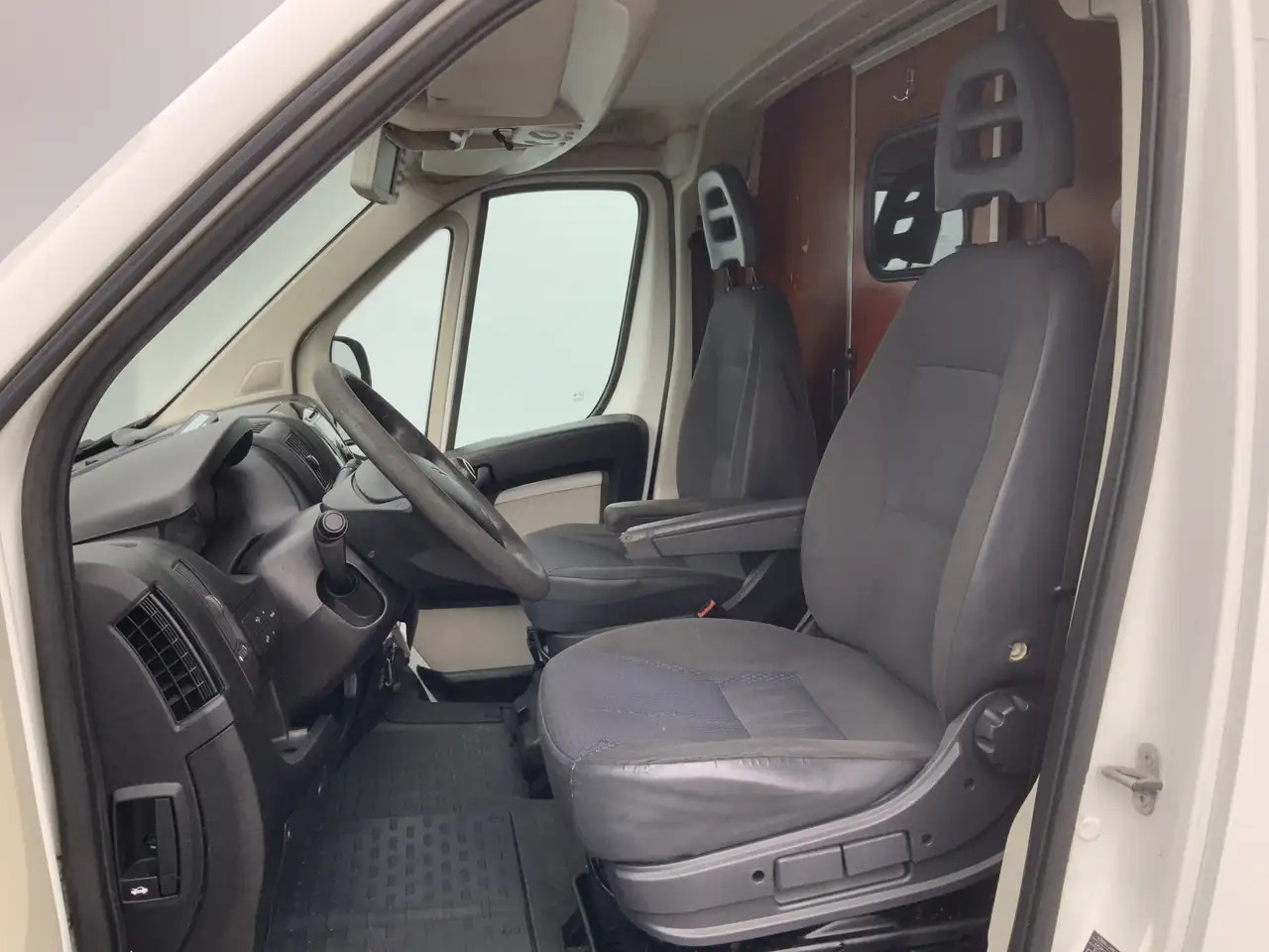 Citroen Jumper 30 2.2 HDI L2H2 Airco Cruise Camera 3 Zits sidebar - Pakettiauto: kuva Citroen Jumper 30 2.2 HDI L2H2 Airco Cruise Camera 3 Zits sidebar - Pakettiauto Citroen Jumper 30 2.2 HDI L2H2 Airco Cruise Camera 3 Zits sidebar - Pakettiauto: kuva Citroen Jumper 30 2.2 HDI L2H2 Airco Cruise Camera 3 Zits sidebar - Pakettiauto