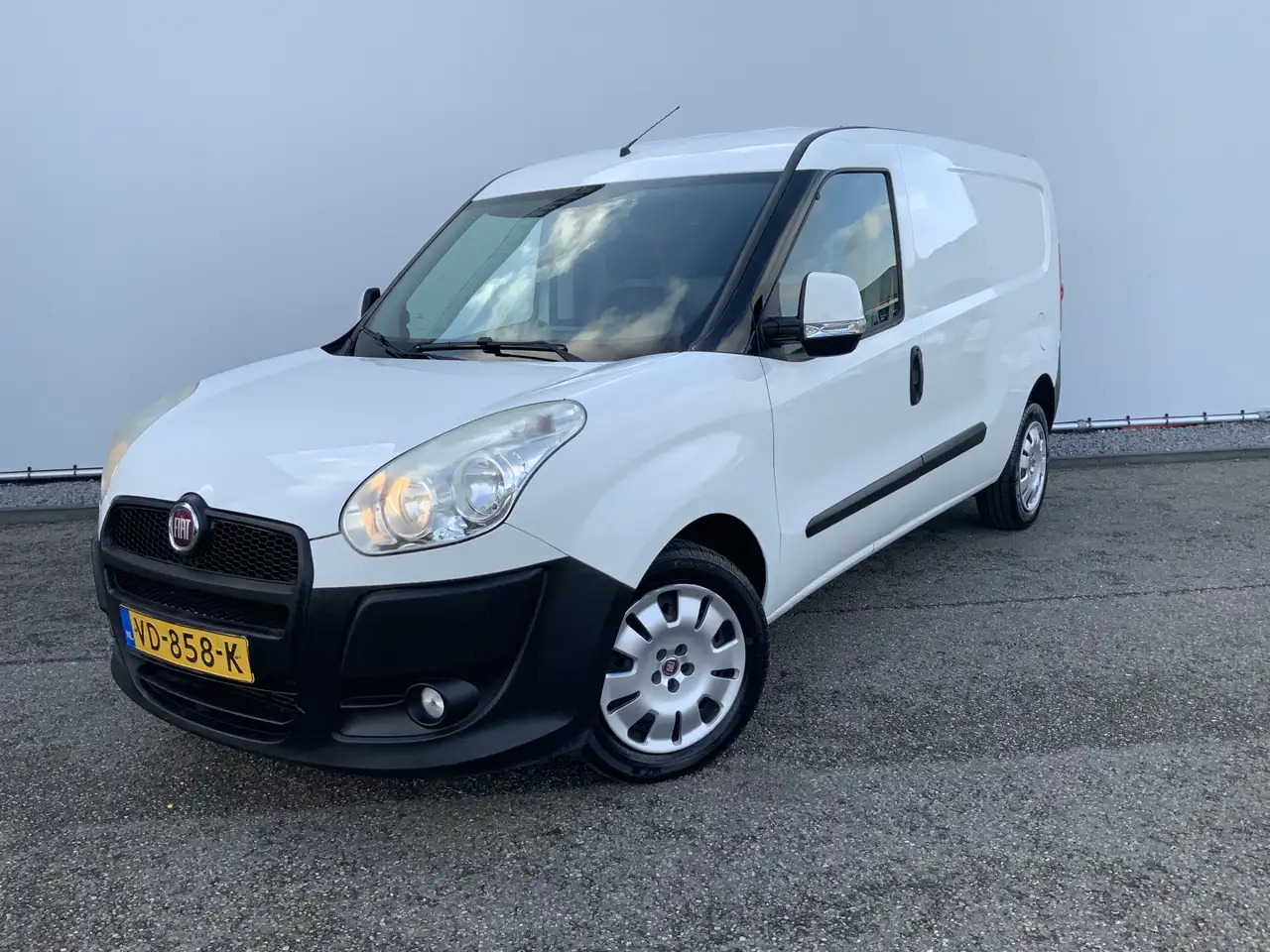 Fiat Doblo Cargo 1.6 MultiJet SX Maxi Airco Trekhaak 1300 kg - Pieni pakettiauto: kuva Fiat Doblo Cargo 1.6 MultiJet SX Maxi Airco Trekhaak 1300 kg - Pieni pakettiauto Fiat Doblo Cargo 1.6 MultiJet SX Maxi Airco Trekhaak 1300 kg - Pieni pakettiauto: kuva Fiat Doblo Cargo 1.6 MultiJet SX Maxi Airco Trekhaak 1300 kg - Pieni pakettiauto