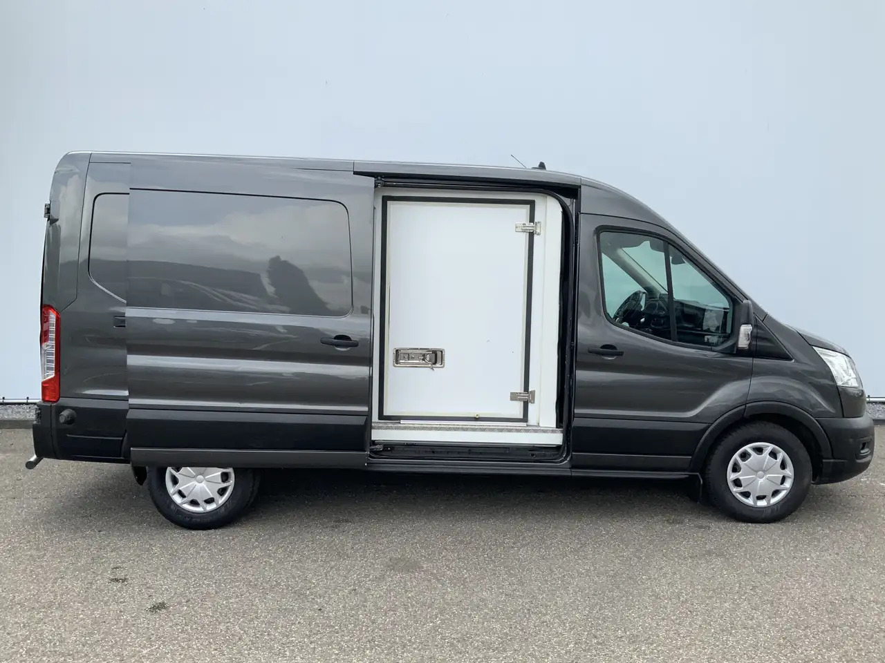 Ford Transit 350 2.0 TDCI L3H2 Trend Koelauto & Vries Automaat - Kylmäauto: kuva Ford Transit 350 2.0 TDCI L3H2 Trend Koelauto & Vries Automaat - Kylmäauto Ford Transit 350 2.0 TDCI L3H2 Trend Koelauto & Vries Automaat - Kylmäauto: kuva Ford Transit 350 2.0 TDCI L3H2 Trend Koelauto & Vries Automaat - Kylmäauto